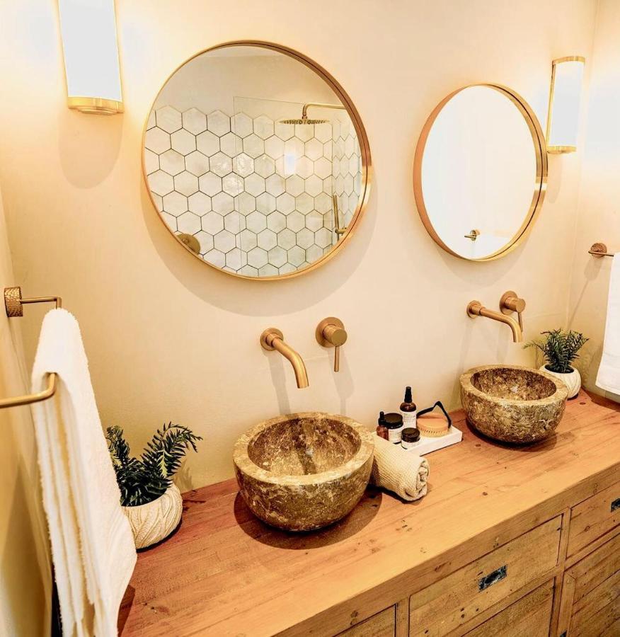 Luxury Barn With Hot Tub, Spa Treatments, Private Dining Little Budworth Esterno foto