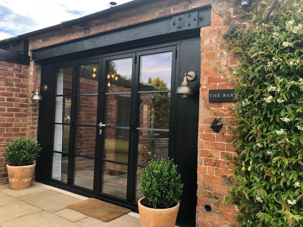 Luxury Barn With Hot Tub, Spa Treatments, Private Dining Little Budworth Esterno foto