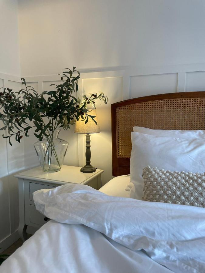 Luxury Barn With Hot Tub, Spa Treatments, Private Dining Little Budworth Esterno foto