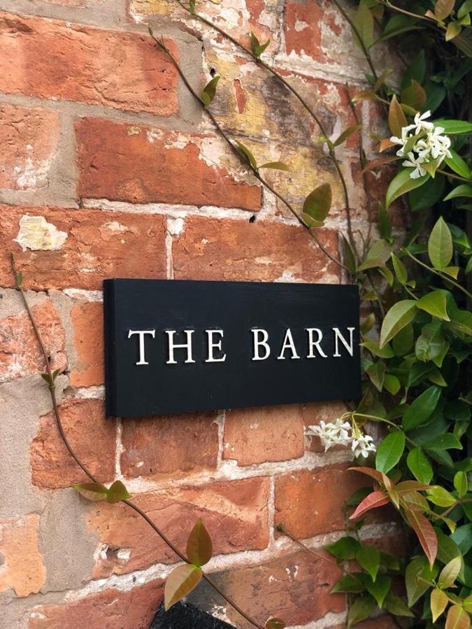 Luxury Barn With Hot Tub, Spa Treatments, Private Dining Little Budworth Esterno foto